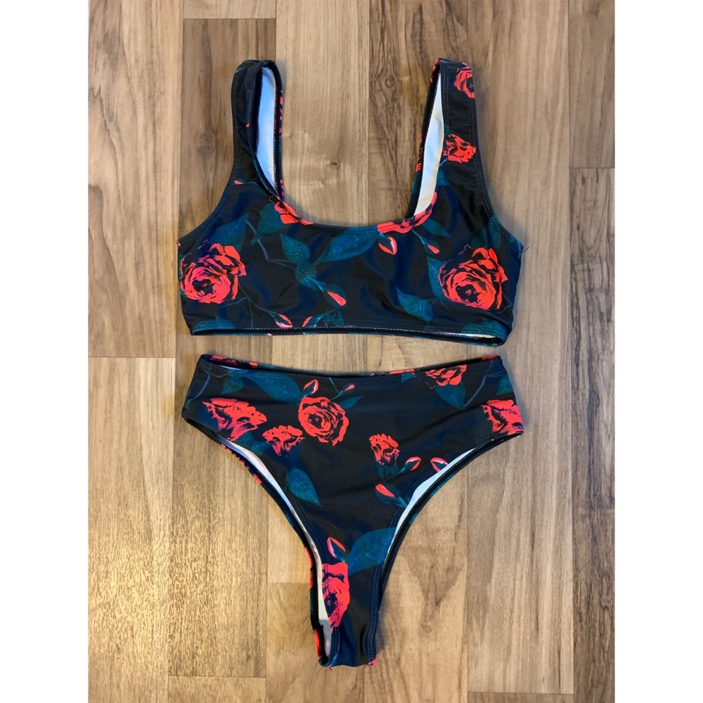 Black Rose bikini